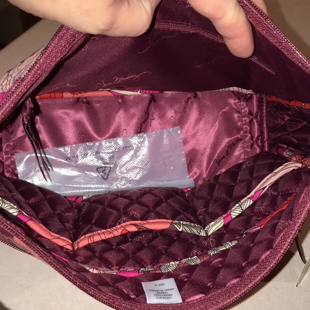 Vera Bradley On The Go Crossbody Bag - Picture 8 of 8